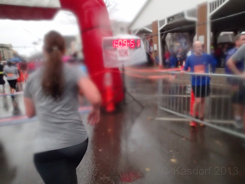 2013 Kona Hot Chocolate 10K 027.JPG - 2013 Kona Chocolate Run 10K. Plymouth Michigan November 17, 2013.